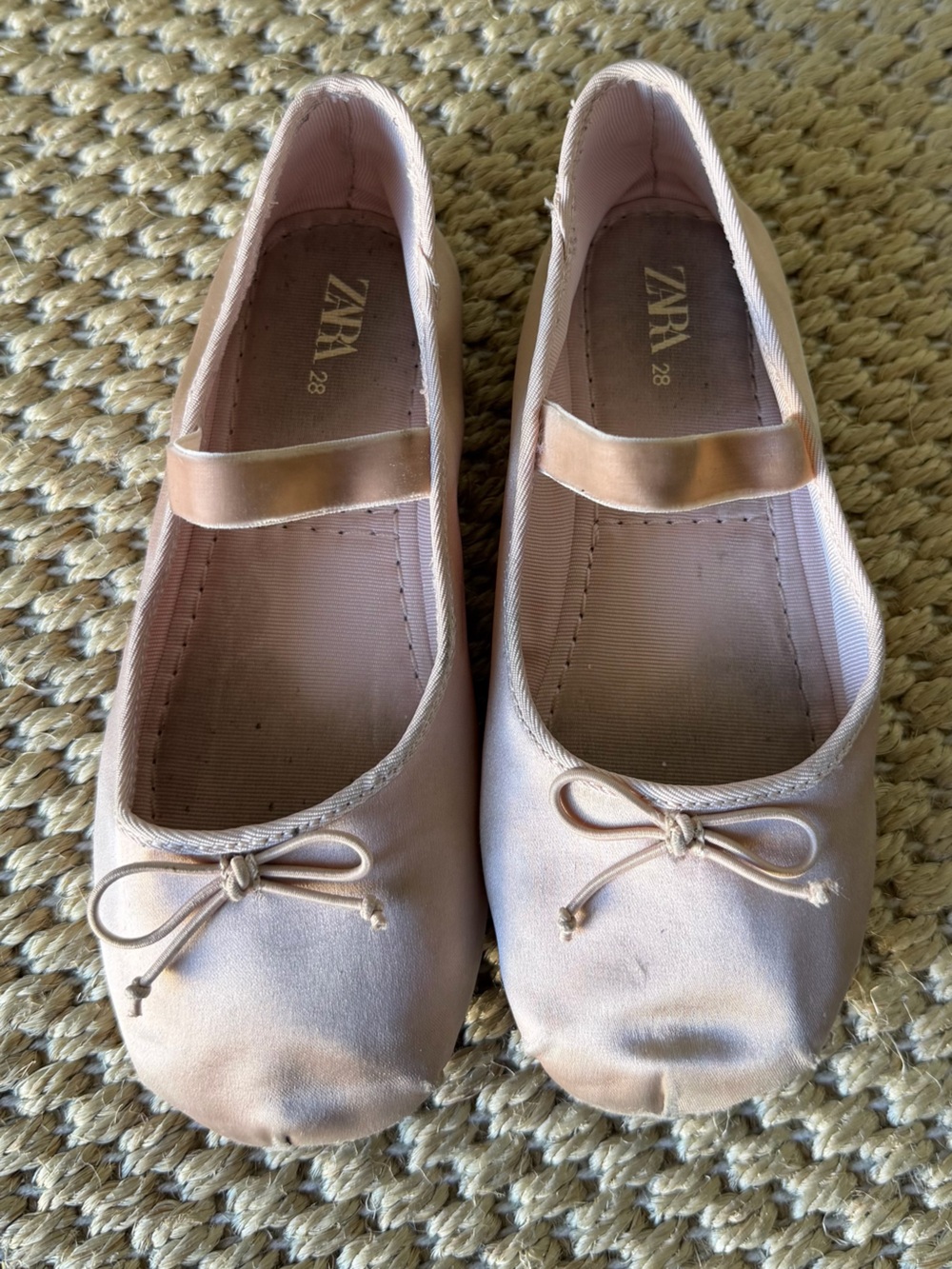 ZARA girls Blush Pink Satin Ballet Flats with Strap and Bow size 28